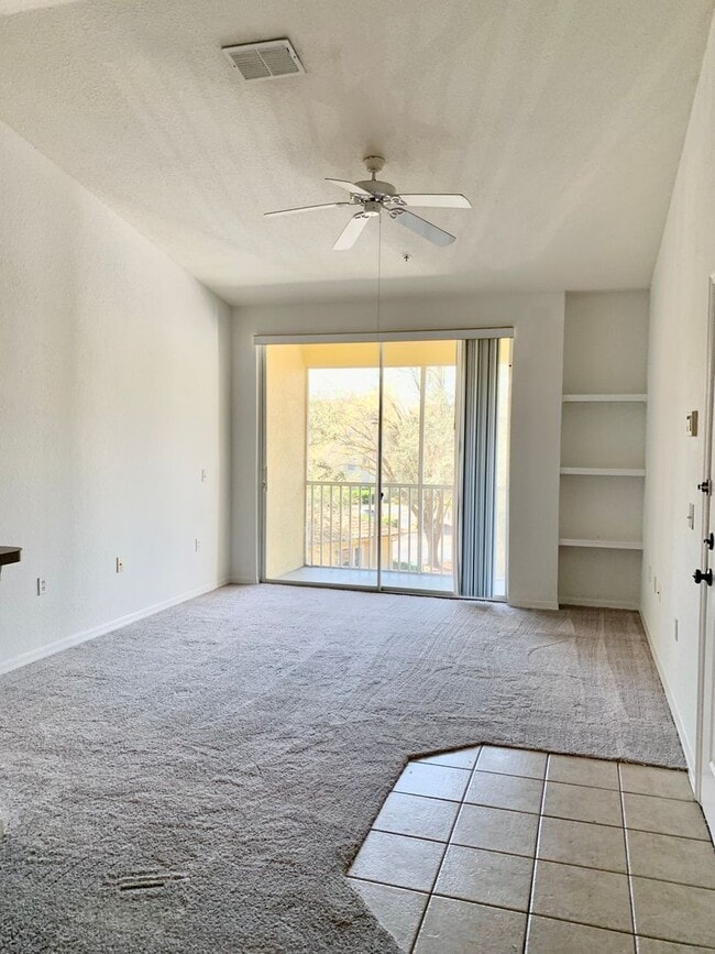 Building Photo - Updated 2/1 at Visconti, new carpet & paint, vaulted ceilings!