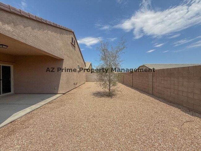 Building Photo - 23829 W Romley Ave