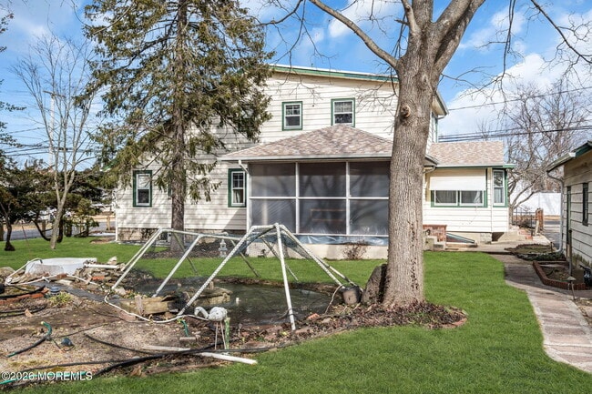 Building Photo - 501 Cable Ave