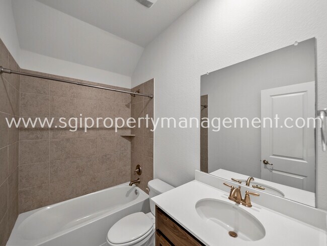 Building Photo - 10928 Brownwood Pl