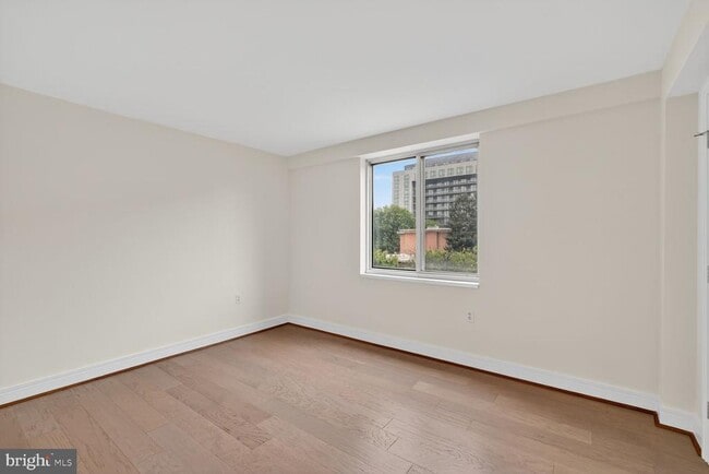 Building Photo - 800 4th St SW