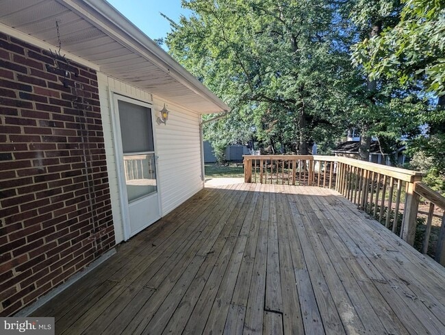 Building Photo - 6327 Willowood Ln