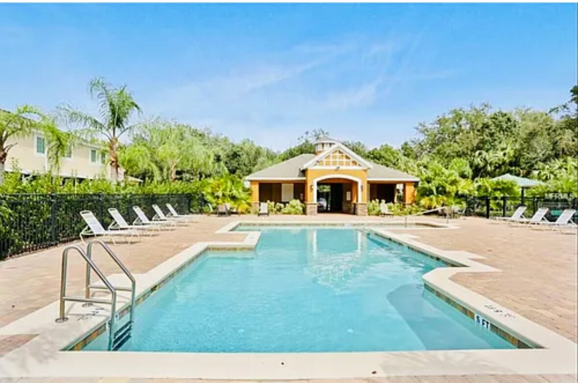 Building Photo - 2758 River Landing Dr