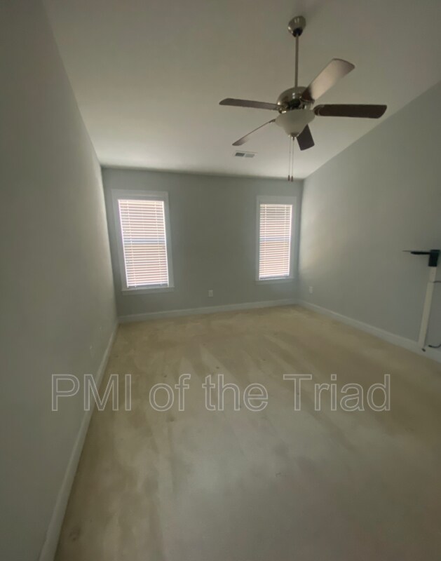 Building Photo - 1146 Augustine Heights Dr