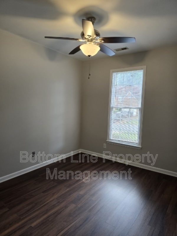 Building Photo - 7803 Harrington Woods Rd