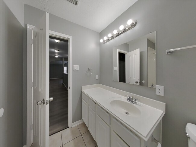 Building Photo - 7506 Parkcross Pl