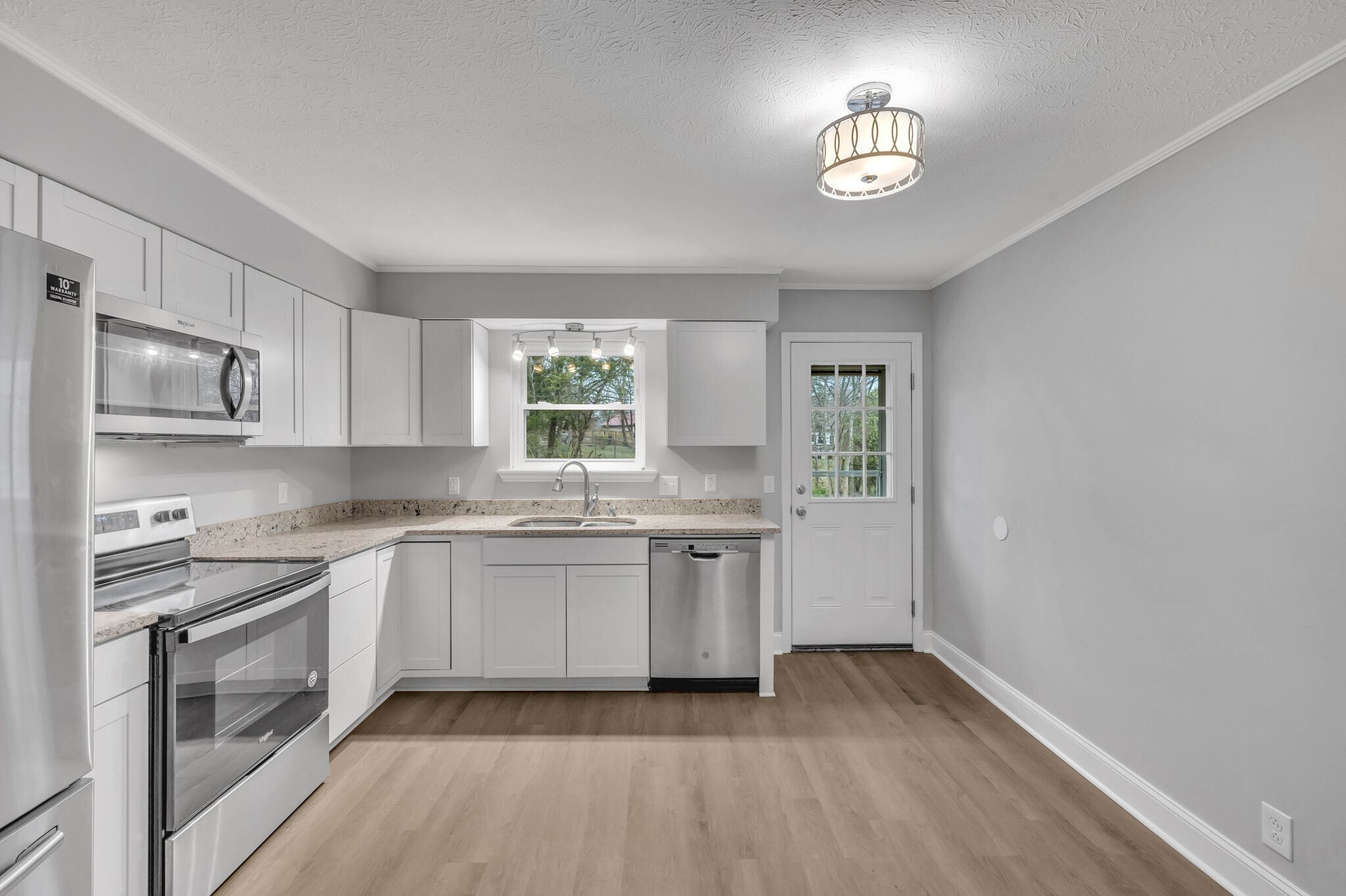 Building Photo - 3350 Oak Trees Ct