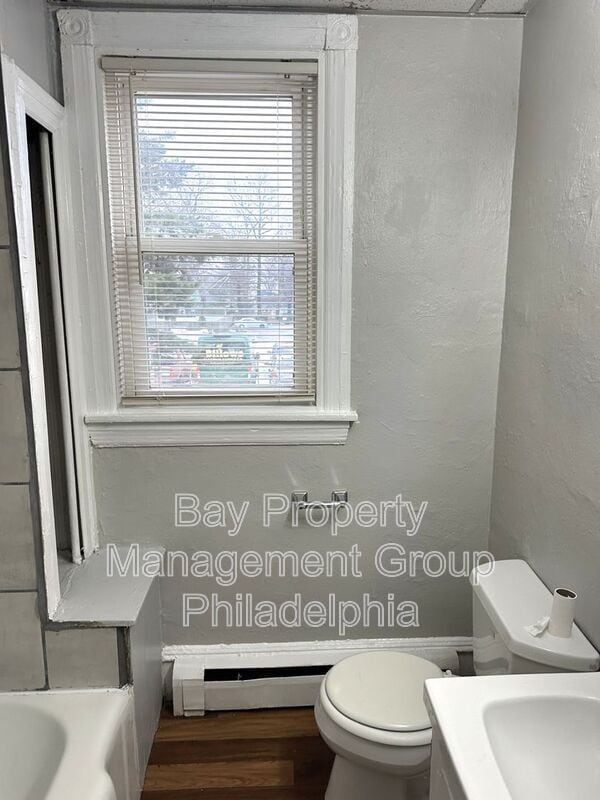 Building Photo - 229 Ridley Ave