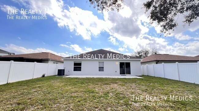 Building Photo - 130 Wheatfield Cir