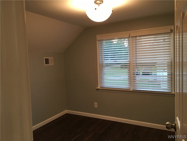 Building Photo - 791 Campbell Blvd