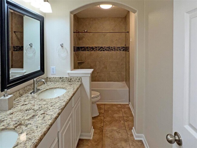 Building Photo - 5214 Sunlight Hill Ct