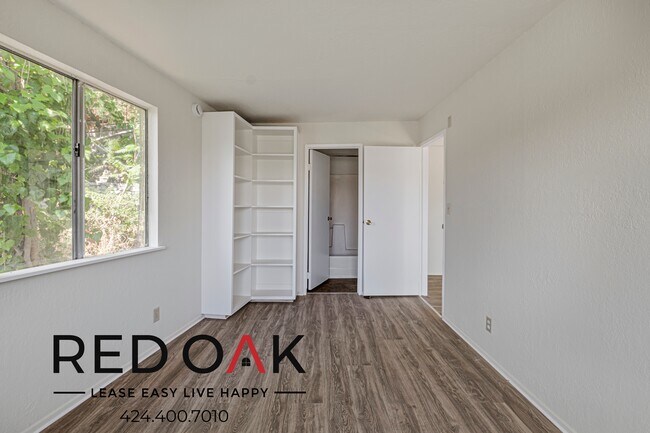 Building Photo - 474 1/2 Crane Blvd-474 1/2