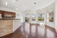 Building Photo - 3816 Ridgelea Dr