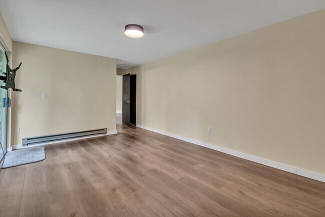 Building Photo - 4104 68th Ave NW