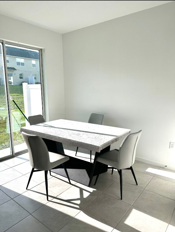 Building Photo - 1148 Lakeshore Breeze Pl