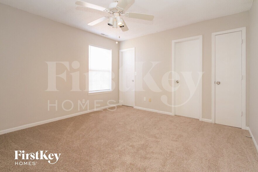 Building Photo - 7608 Lake Vista Ln
