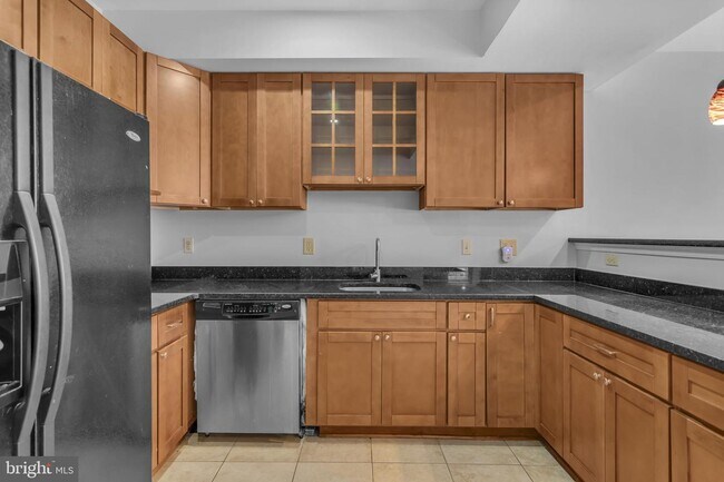 Building Photo - 22855 Oakgrove Rd