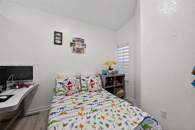 Building Photo - 10101 SW 162nd Ct