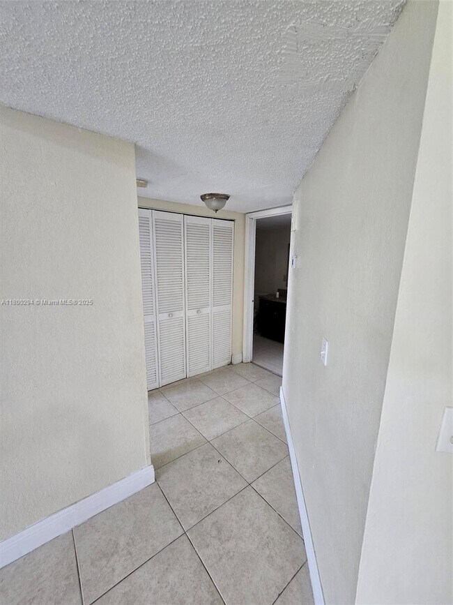Building Photo - 8255 Lake Dr