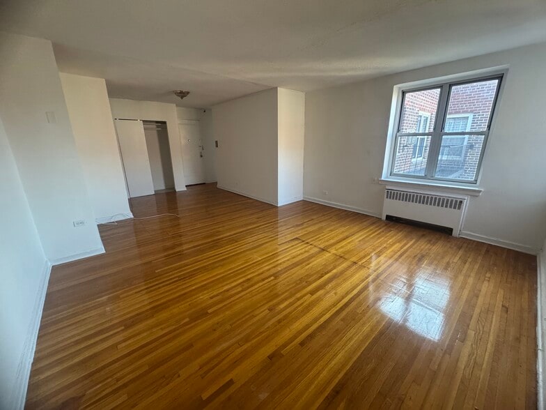 Building Photo - 3404 76th St