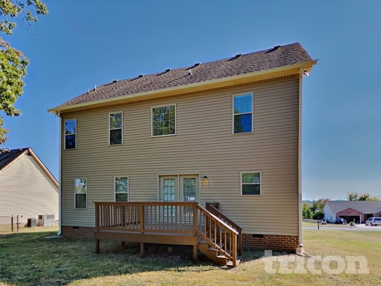 Building Photo - 523 Twyla Dr