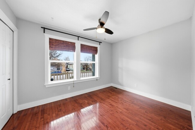 Building Photo - 574 Pugsley St