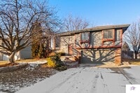 Building Photo - WELCOME HOME!