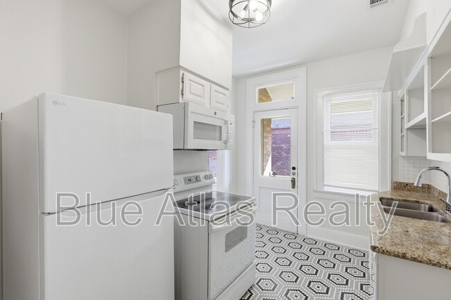 Building Photo - 4914 Victor St