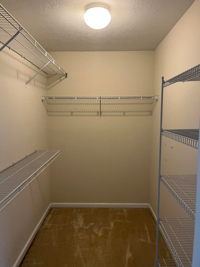 Building Photo - 707 Keyes Dr