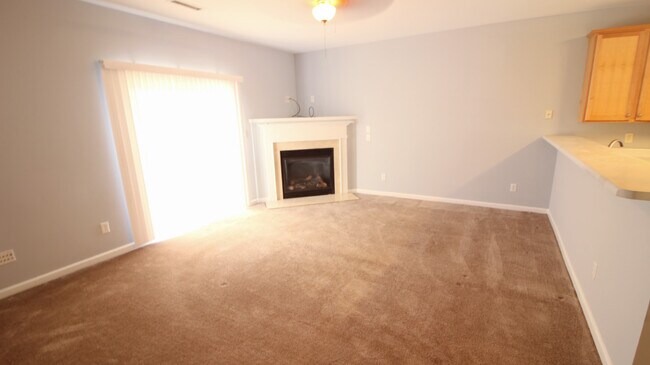 Building Photo - Location, Location, Location! Fantastic 3/2.5 Townhome in the Heart of RTP!