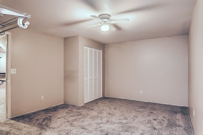 Building Photo - 4 Bedroom Home in Parker