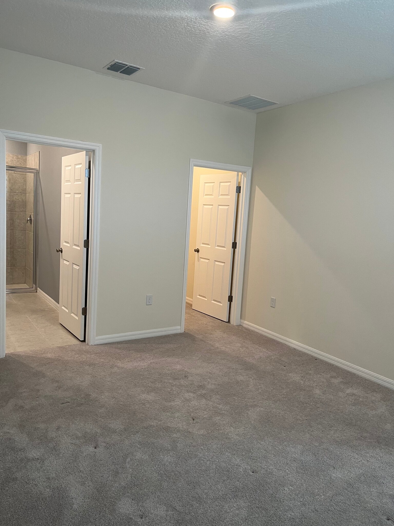 Building Photo - 801 Lemon Ave