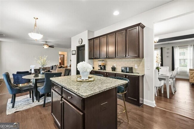 Building Photo - 4079 Broadmoor Ct SW