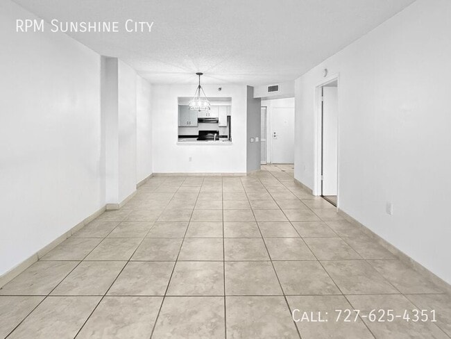 Building Photo - 2333 Feather Sound Dr