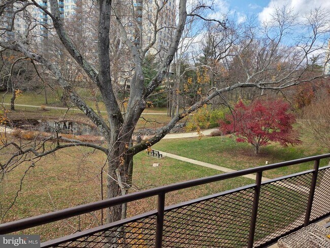 Building Photo - 10432 Rockville Pike