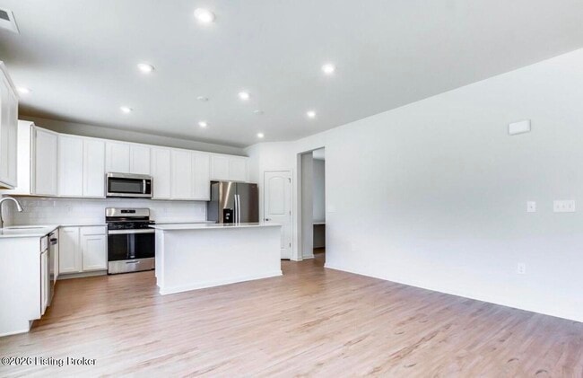 Building Photo - 4707 Golden Eagle Dr