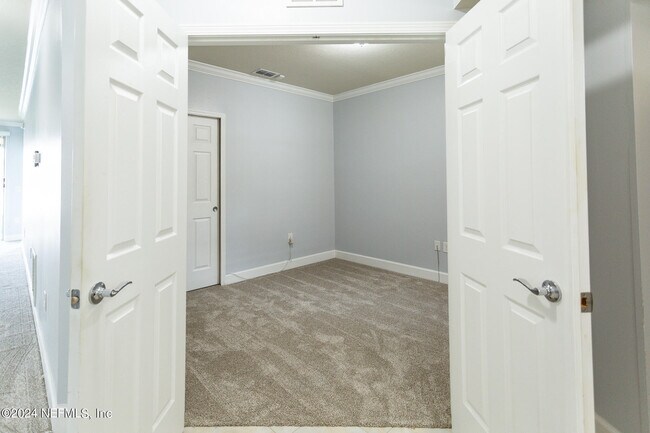 Building Photo - 11789 Surfbird Cir