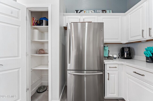 Building Photo - 3228 E Sandy Way