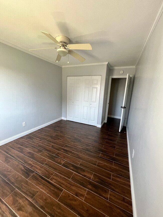 Building Photo - 7617 Prairie Mound Way