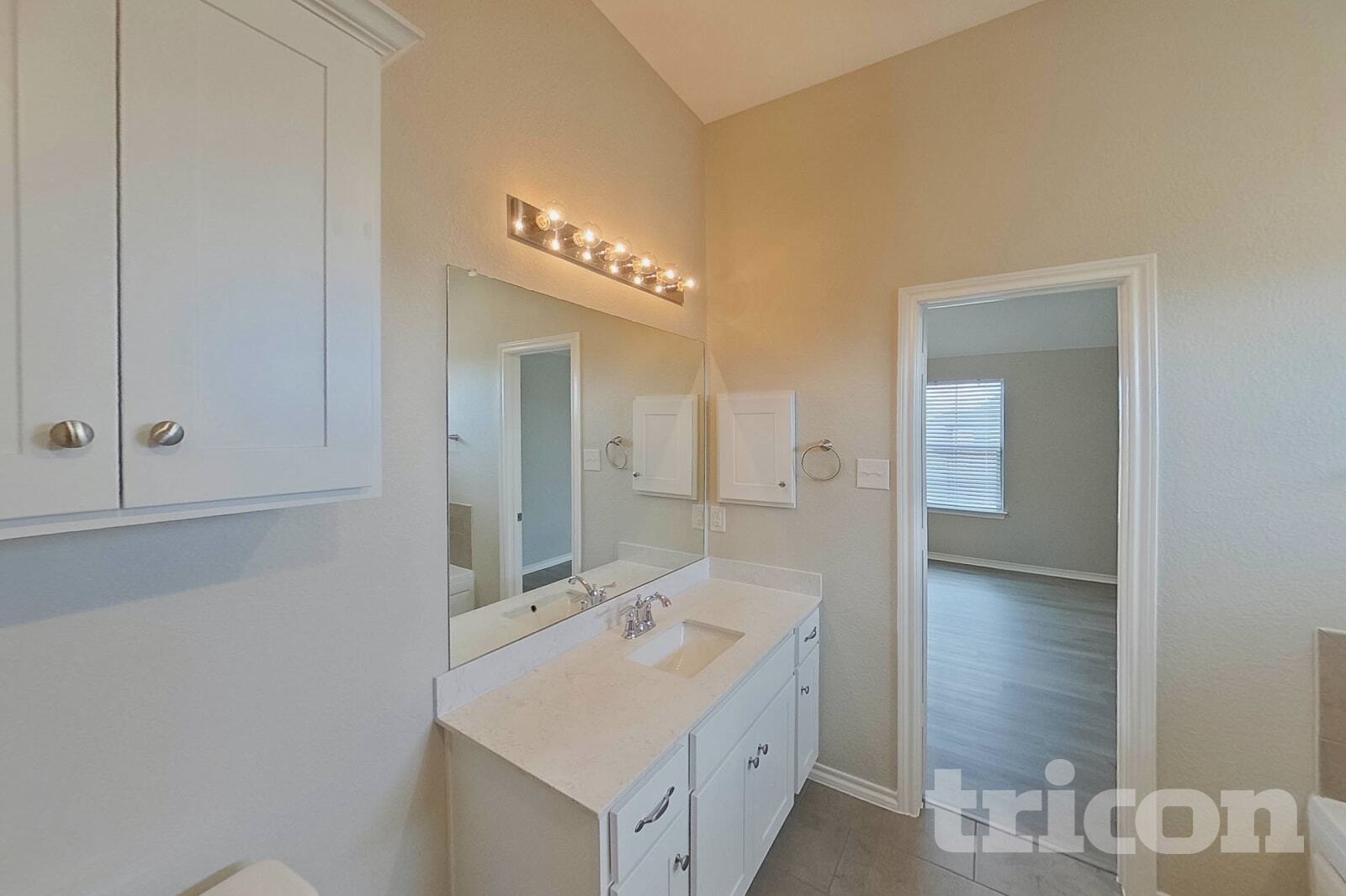 Building Photo - 523 Long Prairie Dr