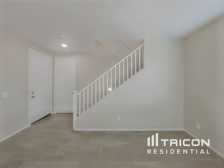 Building Photo - 4804 W Leodra Ln