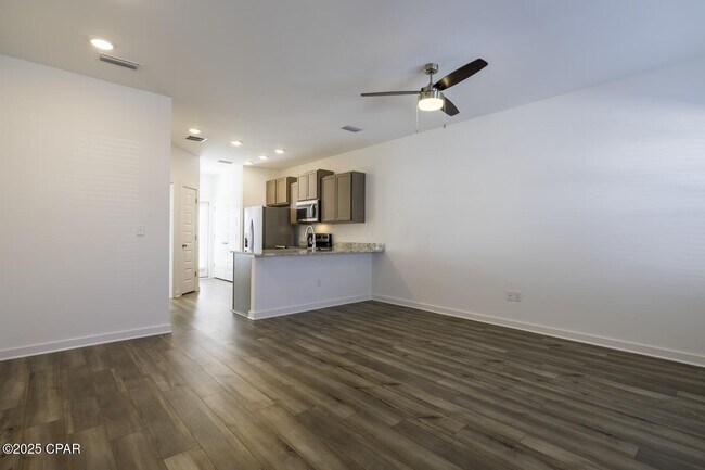 Building Photo - 5860 Tyndall Pkwy