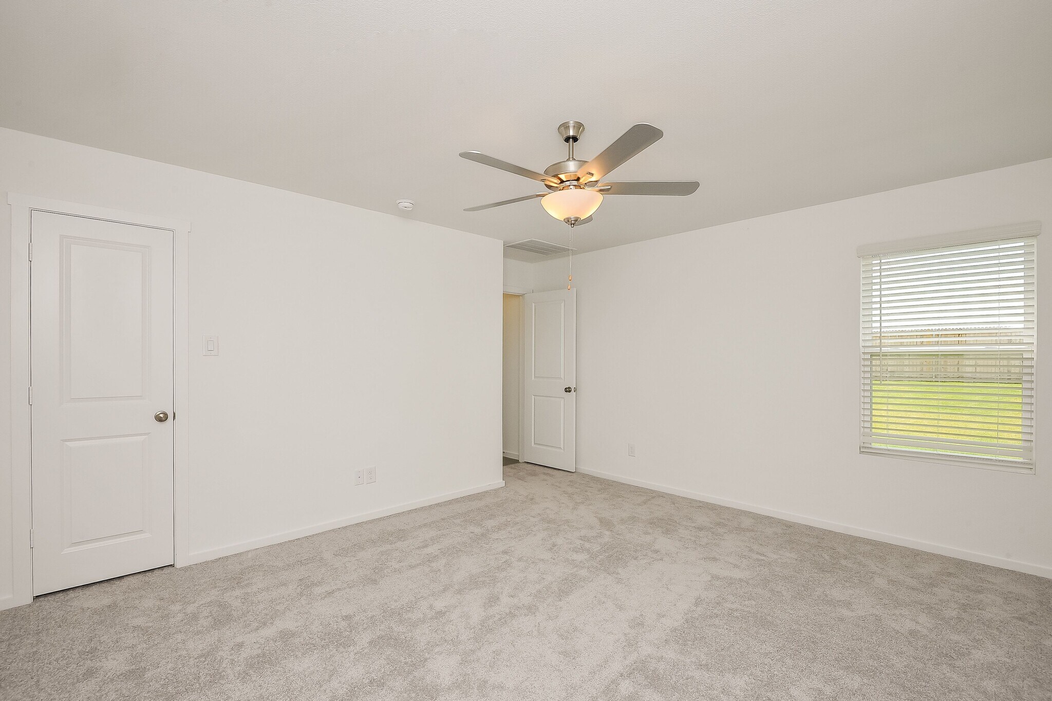 Building Photo - 2768 Mistwood Dr