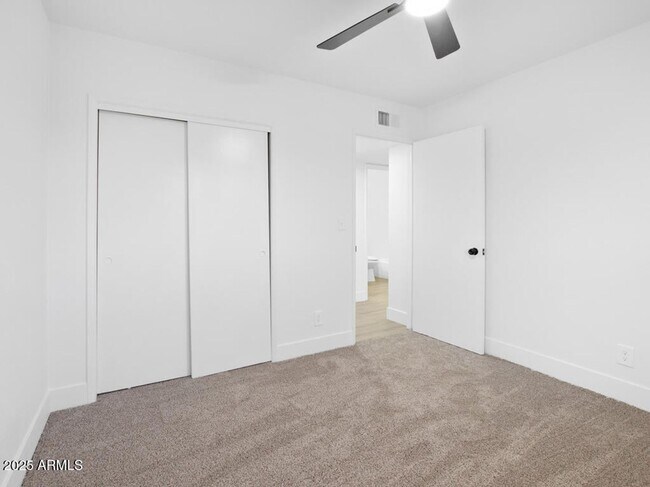 Building Photo - Mesa remodeled home