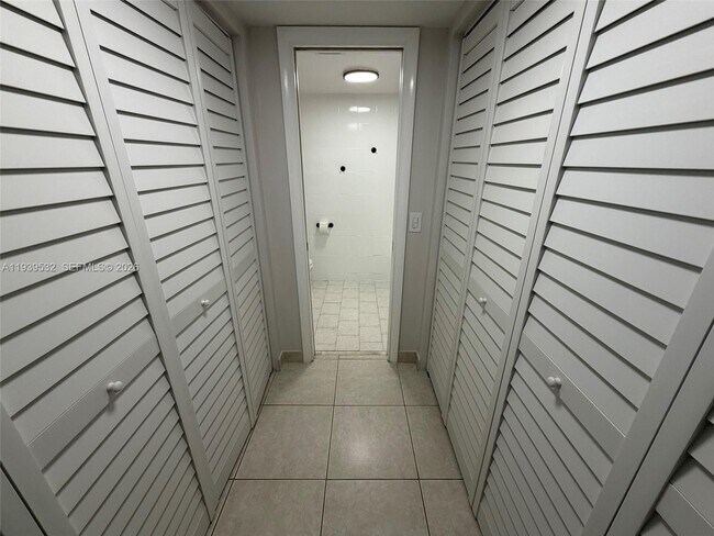 Building Photo - 11755 SW 18th St