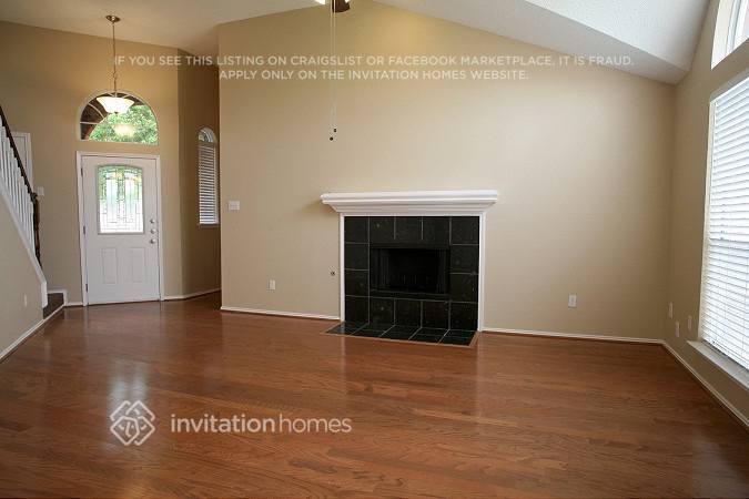 Building Photo - 2829 Clearwater Dr