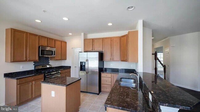 Building Photo - 11830 Steeplebush Dr
