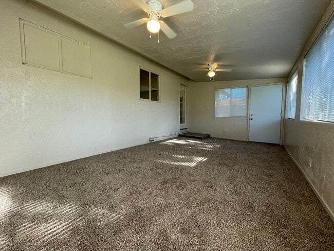 Building Photo - Charming 3-Bedroom Home with Bonus Room and Spacious Yard – Available Now!