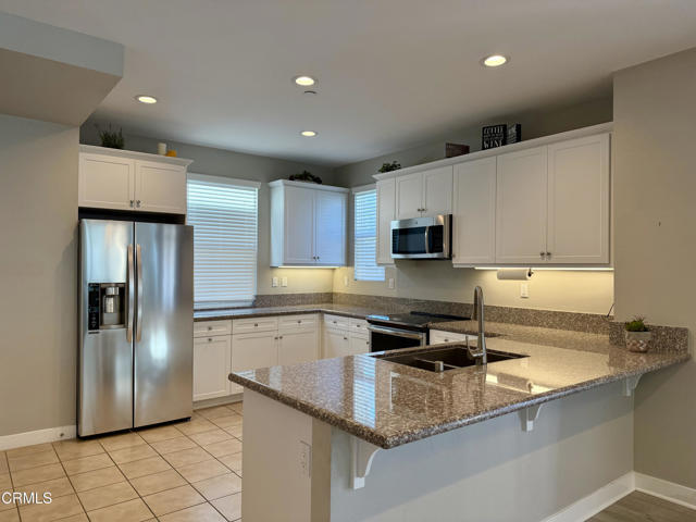 Building Photo - 629 W Foothill Blvd