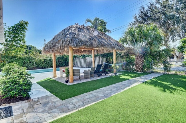 Building Photo - 10 S Swinton Cir